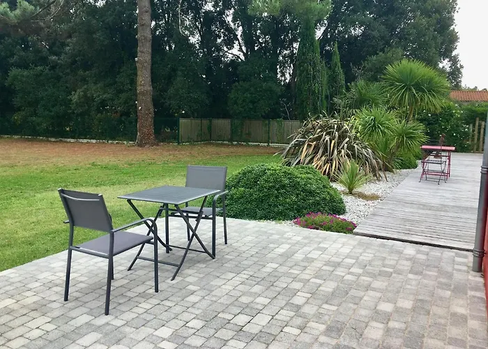 Les Naiades Pensión