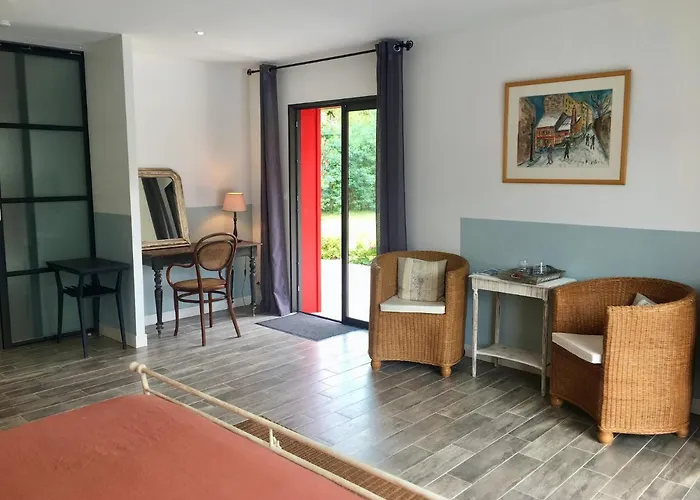 Les Naiades Pensión Dolus d'Oléron